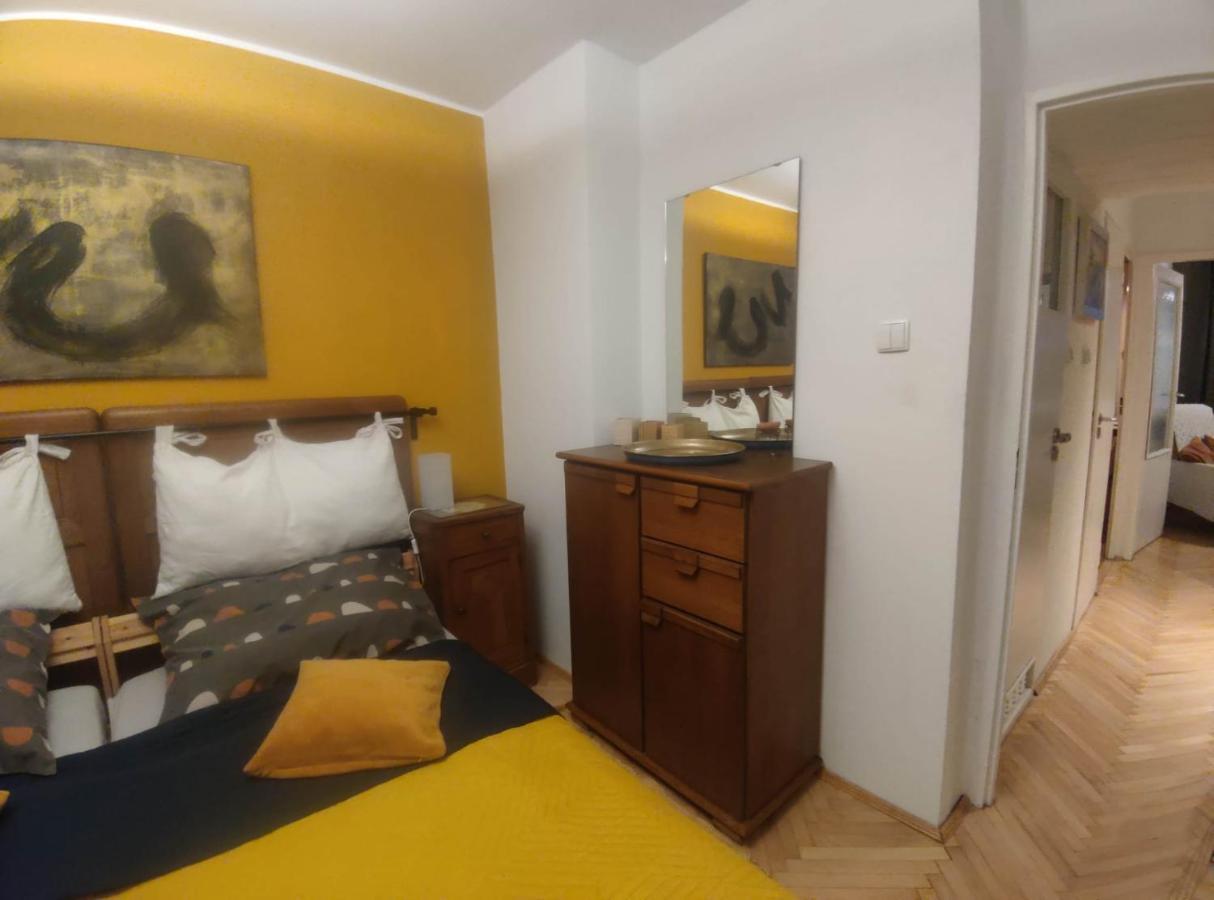 U Cioci Lutki Urocze Mieszkanie Z Balkonem Krakow Exterior photo